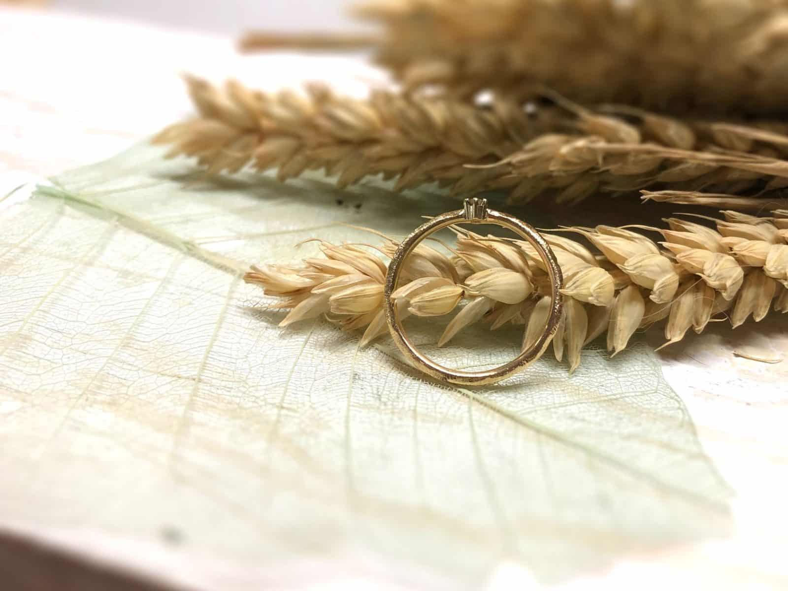 Rosegoldring mit Struktur "Nellia" 3 Rosegoldring mit Struktur "Nellia" – Bild 3