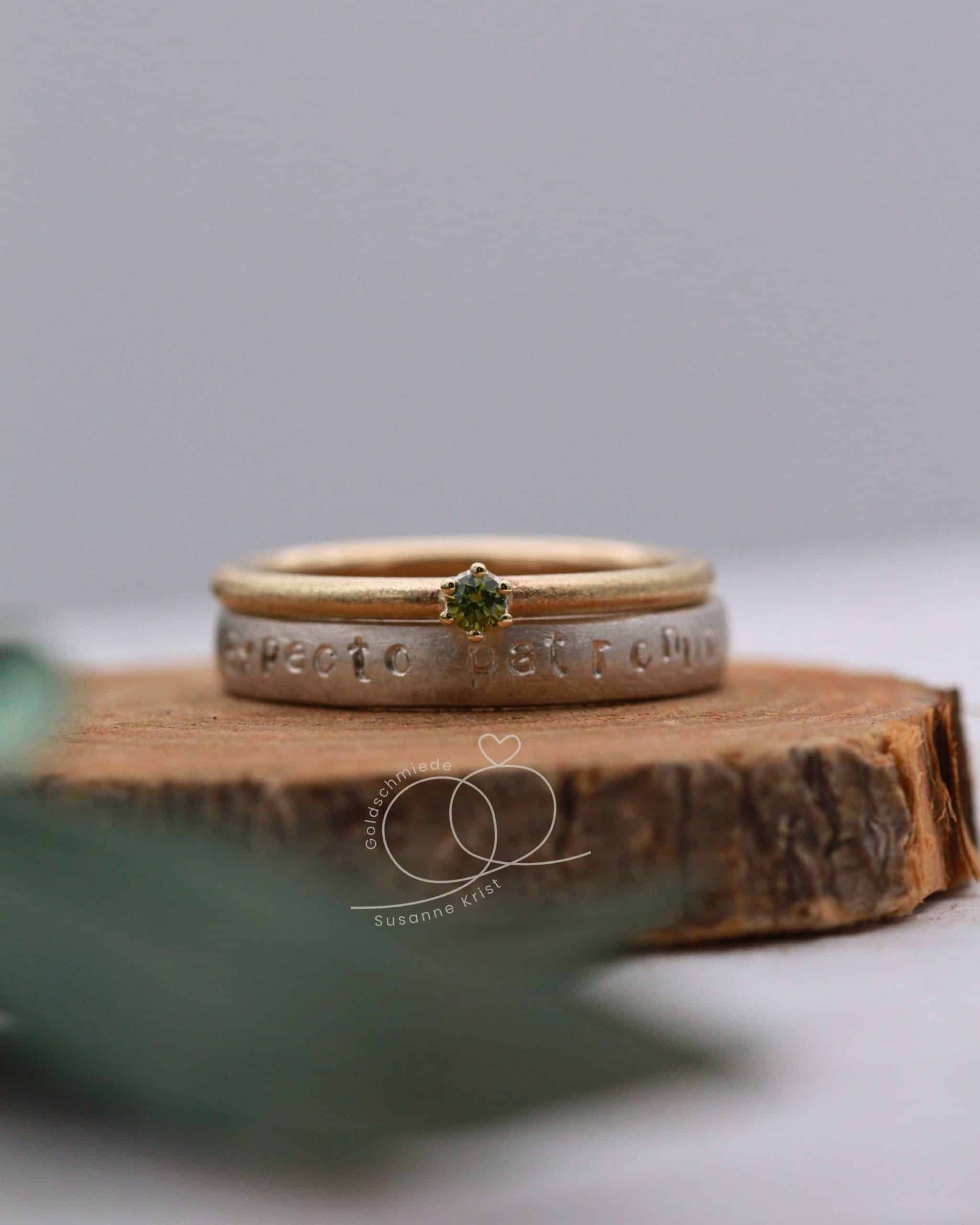 Ring grüner Stein "Fini Oliv" 9 Goldring grüner Stein als Verlobungsring Fini Oliv