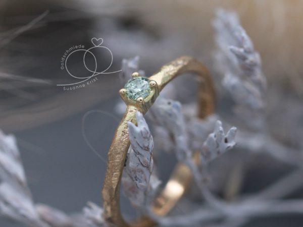 Florale Verlobungsringe 8 Ring mit hellgrünem Stein bzw. hellgrüner Diamant Minti