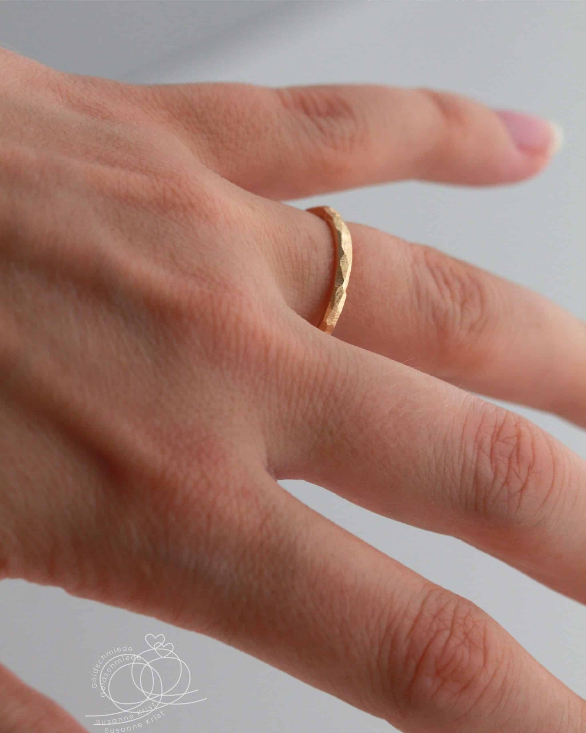 Dünne Ringe Rosegold "Zarties" 2 Schmale Trauringe aus Rosegold Zarties