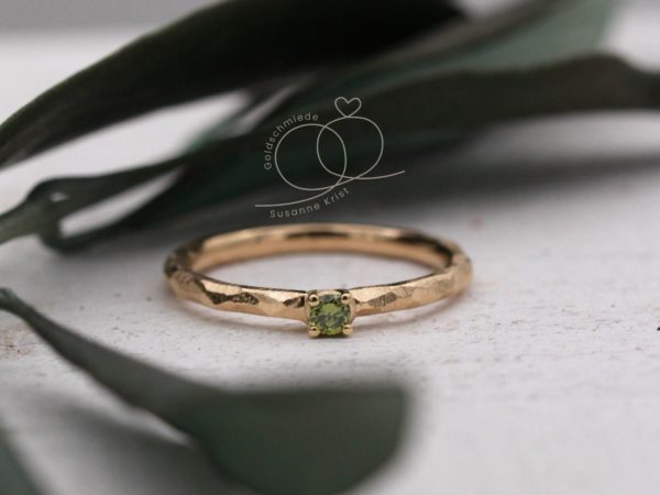 Florale Verlobungsringe 10 Verlobungsring mit grünem Stein Olivi als Vorsteckring